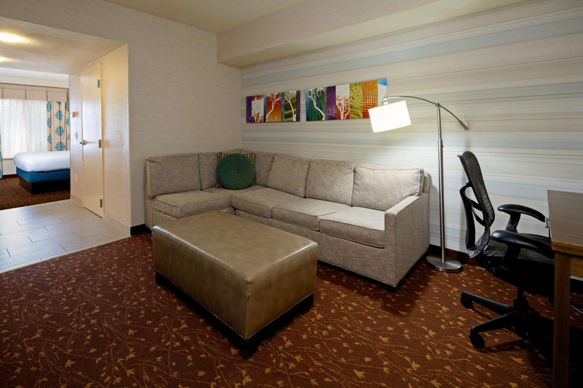 Hilton Garden Inn Albuquerque Airport Exterior photo