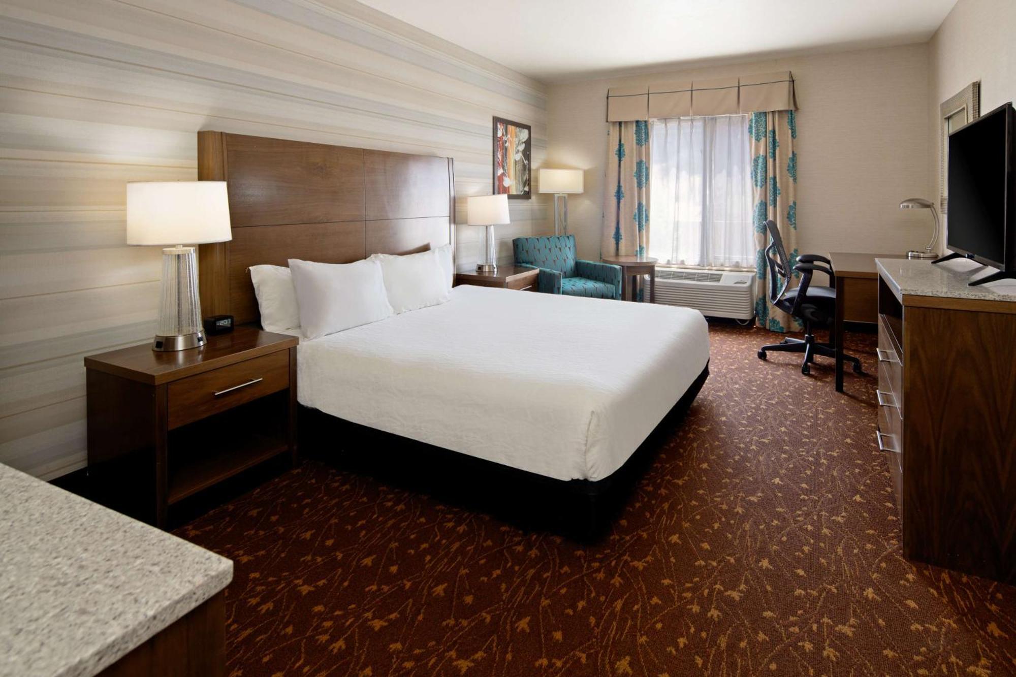 Hilton Garden Inn Albuquerque Airport Exterior photo