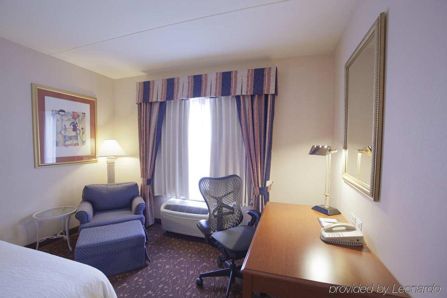 Hilton Garden Inn Albuquerque Airport Exterior photo